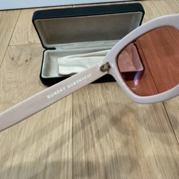Sunday Somewhere Pink Square Sunglasses Rose Women's NEW - Picture 6 of 9
